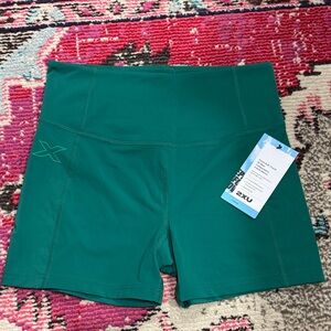 2XU Green Form Soft Touch High Rise Compression Shorts 4" Large